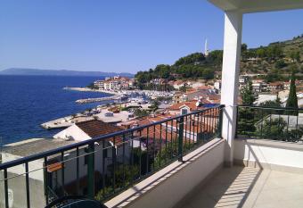 Apartments Brusje has Balcony rooms