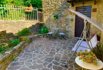 Piccolo Borgo del Giglio has Balcony rooms