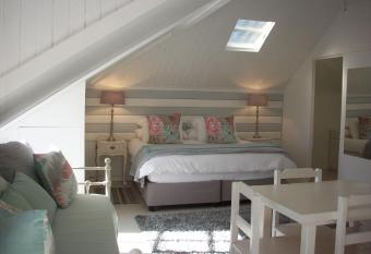 Guest House Ascot Place allows 18 year olds to book a room