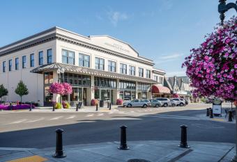 Inn at Lynden allows 18 year olds to book a room