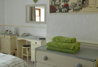 Caulfields Hotel allows 18 year olds to book a room