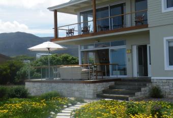 138 Marine Beachfront Guesthouse allows 18 year olds to book a room