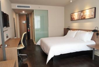 Jinjiang Inn Anyang Antang New City allows 18 year olds to book a room