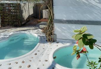 La Fuerza Del Destino has Balcony rooms