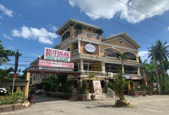 Rufina s Leisure Center has Balcony rooms