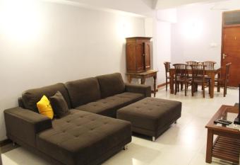 Holiday Home Kotte allows 18 year olds to book a room