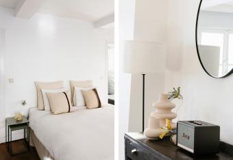 The Collector s House has Balcony rooms