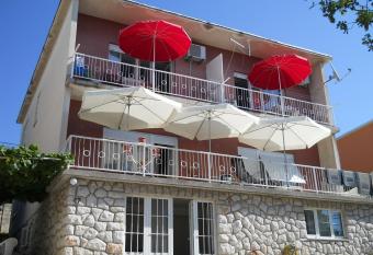 Apartments Anita has Balcony rooms