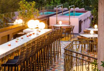 Hotel Luciano K has Balcony rooms