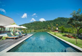 Villa Kropak has Balcony rooms