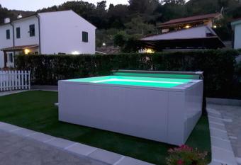 Marina VIP has Balcony rooms