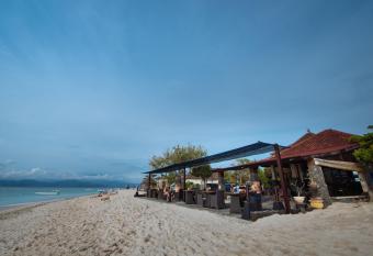 Puri Nusa Beach Hotel has Balcony rooms