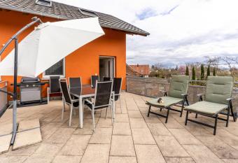 Leppert has Balcony rooms