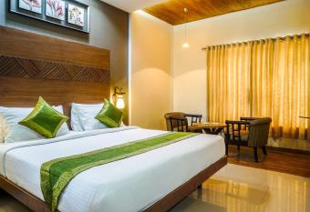 Hotel Sonia CIDCO has Smoking rooms