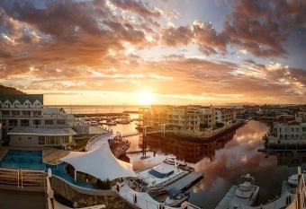 Krystal Beach Hotel has Balcony rooms