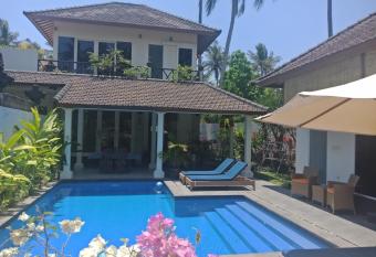 Vista del Mar has Balcony rooms