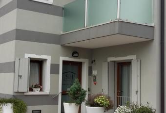 Sweet Home has Balcony rooms