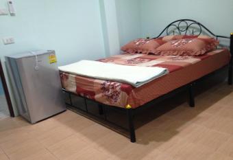 J&E has Balcony rooms