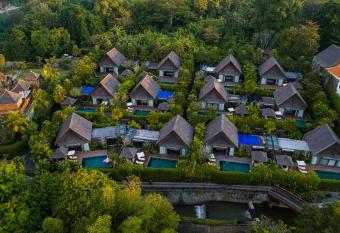 Sanctoo Suites & Villas has Balcony rooms