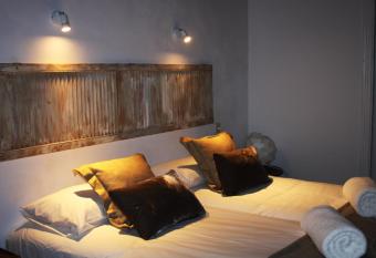 Tribeca b&b Boutique allows 18 year olds to book a room