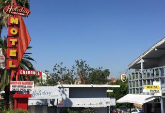 Holiday Lodge allows 18 year olds to book a room