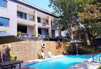 Chinyonga Guesthouse has Balcony rooms