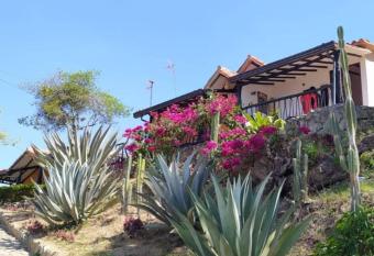 Caba  as Ca  on Del Chicamocha allows 18 year olds to book a room