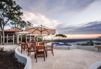 Pacaya Lodge and Spa allows 18 year olds to book a room