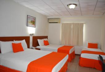 Hotel Windsor Plaza allows 18 year olds to book a room