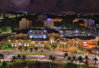 Guam Plaza Resort has Balcony rooms