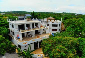 Aquarius Terraces Boutique Resort has Balcony rooms