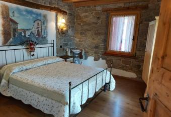 B&B Alla Lanterna has Balcony rooms