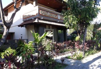 Puri Bali Hotel has Balcony rooms