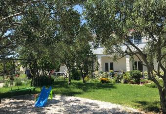 Apartments Dobri   has Balcony rooms