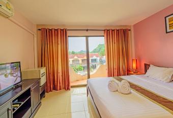 Mukanda Residence has Balcony rooms