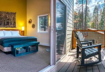 Rush Creek Lodge at Yosemite allows 18 year olds to book a room