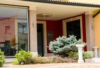 Fontanarosa Residence has Balcony rooms