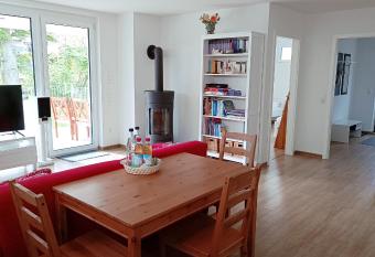 Apartment Baumeister allows 18 year olds to book a room