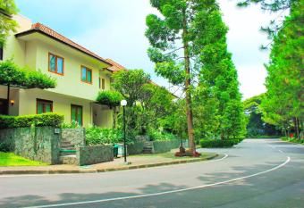 Puri Setiabudhi has Smoking/Balcony rooms