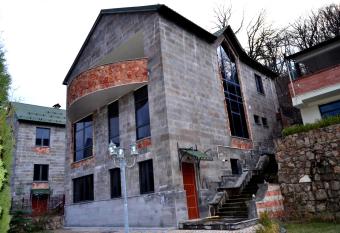 Villadzor Apart Hotel has Balcony rooms