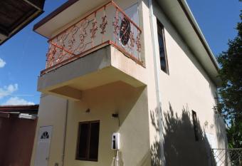 Cedar Villa has Balcony rooms