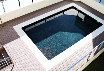 Urban Dream Nevada allows 18 year olds to book a room