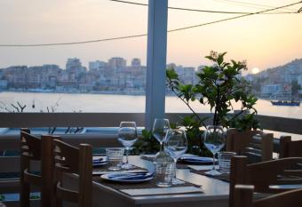 Hotel MS allows 18 year olds to book a room