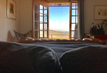 Casavino Casablanca allows 18 year olds to book a room