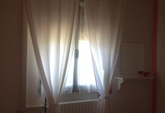 Locanda Irene allows 18 year olds to book a room