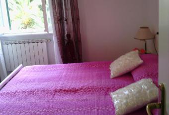 Appartamento Elegance allows 18 year olds to book a room