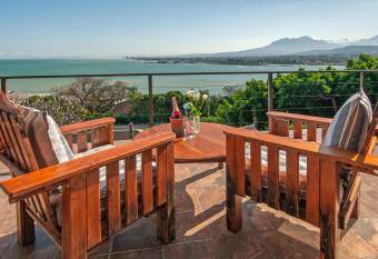 18 On Kloof Guest House has Balcony rooms