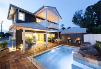 The Beach Shack Byron Bay has Balcony rooms