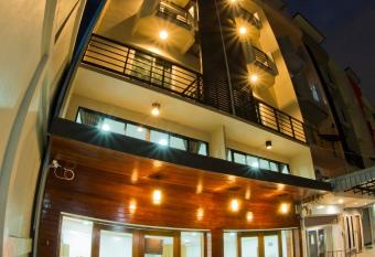 Thanabhumi has Balcony rooms