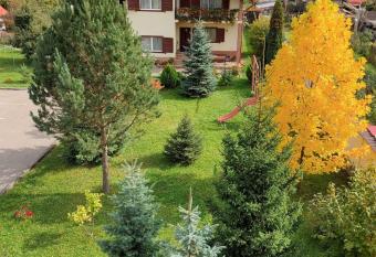 Vila Old Cars has Balcony rooms